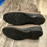 Totes Women's Brown Boots Size 8 Photo 6