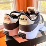 Adidas Run 70s Photo 1