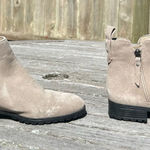 Caslon Brielle Water Resistant Leather Booties Ankle Boots Women's Size 5.5 Photo 0