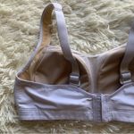 Lululemon Ta Ta Tamer Bra
White Photo 4