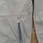 Vuori  Women's Renew Trainer Shell size L Photo 7