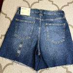 On 34th High Photo 11