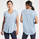 Athleta  Cloudlight Stratus Tee NWT Medium Photo 0