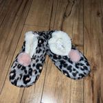 Maurice's cheetah print slipper socks Photo 0