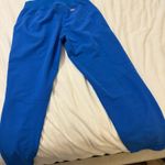 FIGS Womans Kade Cargo Scrub Pants Photo 1