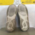 Karl Lagerfeld Kenna Leather Black Pin Logo Sneakers $130 EUC Wmn 8.5 Photo 6