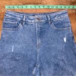 EXPRESS  Curvy High Rise Mom Jeans | Straight Leg Distressed | Size 8 Photo 10