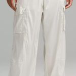 Lululemon Lightweight Adjustable Mid-Rise Cargo Pant Photo 0
