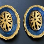 Vtg Avon 1980's Clip On Earrings Navy Blue Enamel Cut Out Oval‎ Satin Gold Tone Photo 0