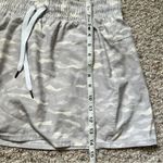 DIP Athletic Skort Camo Gray Hidden Pocket Size Women’s Medium Short Skirt White Photo 3