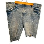 Old Navy  Rockstar Super Skinny Cut Off Shorts Light Wash Photo 0