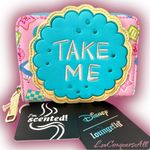 Lounge Fly  Disney Alice in Wonderland Take Me Cookies Zip Wallet Photo 0