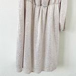 Marina Silver Pleated V Photo 3