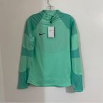 Nike NWT  Winter Warrior Strike Drill Top | Size: Small Photo 2