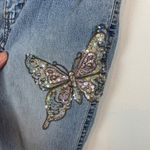 Y2K Angels Junior 9/ Women's 6 Light Wash Butterfly Embellished Capri Jeans Blue Photo 1
