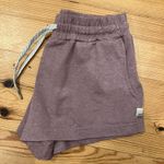 Vuori  Shorts Photo 1