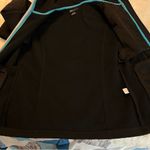 Snozu  Performance Jacket with Hood Woman’s Size Small Fitted Lightweight Black Photo 12