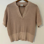 Varley  Callie Knit Boxy Split V-Neck Short Sleeve Top Open Knit Moonlight Tan M Photo 0