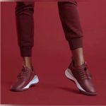 CLOVE Womens Classic Nursing Sneaker Comfort Shoe Royal Maroon Slip On Size 10 Red Photo 2