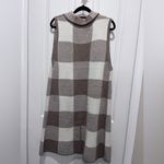 Love Tree Brown and White Plaid Vest Photo 1