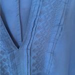 Attention  Blouse Womens ‎ Solid blue Embroidered Trim Cap Sleeve V Neck size XL. Photo 1