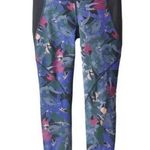 Patagonia centered crop leggings in abstract jungle print size XS Photo 14