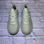 Lululemon Women’s Strongfeel Train Shoes Size 12 Light Sage Gym Training Run Photo 3