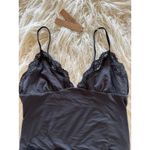 SKIMS  Fits Everybody Lace Triangle Cami Onyx Size Large Photo 3