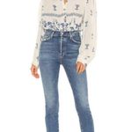 Jen's Pirate Booty Jen’s Pirate Booty Mckinley Top in Laurel Canyon White Blue Flowers Small Photo 4