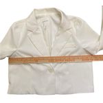 Avec Les Filles Timeless Ivory cropped Capsule Wardrobe Career Office blazer Photo 2