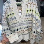 American Eagle Sweater Photo 0