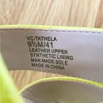 Vince Camuto Neon Yellow Green Block Heel Sandal Crocodile Embossed Size 9.5 Photo 11