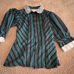 Woman old fashion unique button up top cosplay size medium Green Photo 0