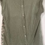 PaperMoon  size Small green floral button down back blouse nwt Photo 3