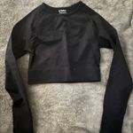 Amazon Long Sleeve Cropped Gym Top Photo 0