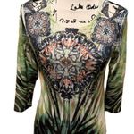 Pyramid Collection Cutout Shoulder Wild Medallion Print Top size small Green Photo 0