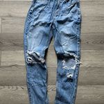 American Eagle  high rise strigid mom jeans Photo 0