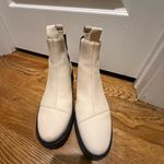 Toms NWOT Women’s  Dakota Cream Ankle Boots size 9.5 Photo 8