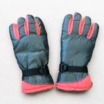 Mossy Oak Gray Pink Hunting Snow Gloves Photo 1