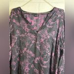 Torrid Plus Size Purple And Black Vneck Hi-Low Woman’s Snake Skin Printed Blouse Photo 1
