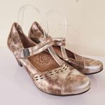 Taos Stunner Women's Mary Jane Heels Antique Gold Leather Cap Toe Laser Cut 9.5 Photo 1
