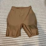 SKIMS  Body BUTT ENHANCING PADDED SHORT Photo 1