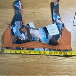 Fabletics  Gabriella‎ Scoop Back Swim Bra Paintbrush Camo Print 4 Way Stretch Photo 11