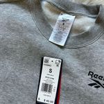 Reebok  gray relaxed fit crewneck sweatshirt Photo 5