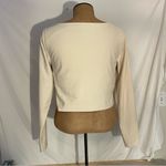 Old Navy Active cream XL crop top w/scoop neck & long sleeves built in bra Photo 3