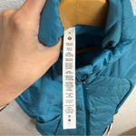 Lululemon Down for It All Vest Oceanic Size 4 BNWT Photo 4