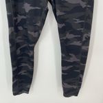 Athleta  Ultimate Camo 7/8 Tight Leggings Women's Size M Photo 5