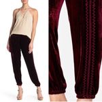 Johnny Was • Aurora velvet joggers Das maroon wine silk cropped pant burgundy Photo 1