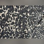 Isaac Mizrahi Leopard Print Women's Shorts in size 8 •  Photo 8