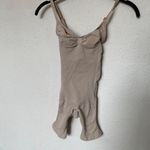 SKIMS NEW‎  SEAMLESS SCULPT MID THIGH BODYSUIT Clay shorts Size S Photo 2